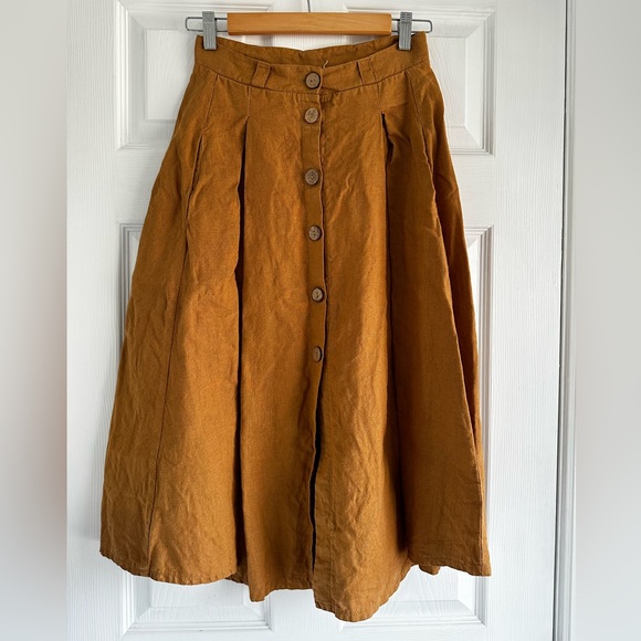 Linen Handmade Studio (Lithuania) Briny Button Front Skirt, Size 6 in Mustard - Picture 4 of 10